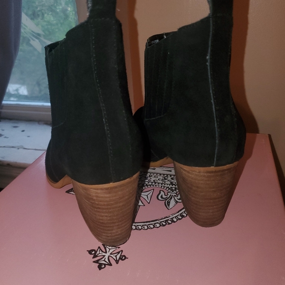 Booties - Picture 3 of 4